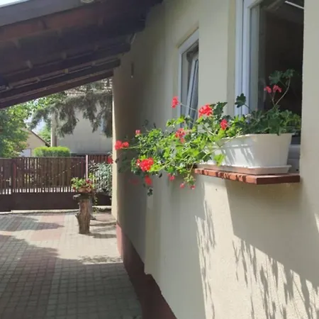 Feriehus Majus Apartman - Nyaralo A Balatonnal